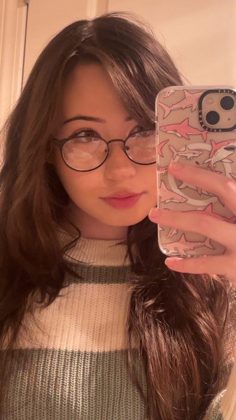 AliciaJade Photo #4