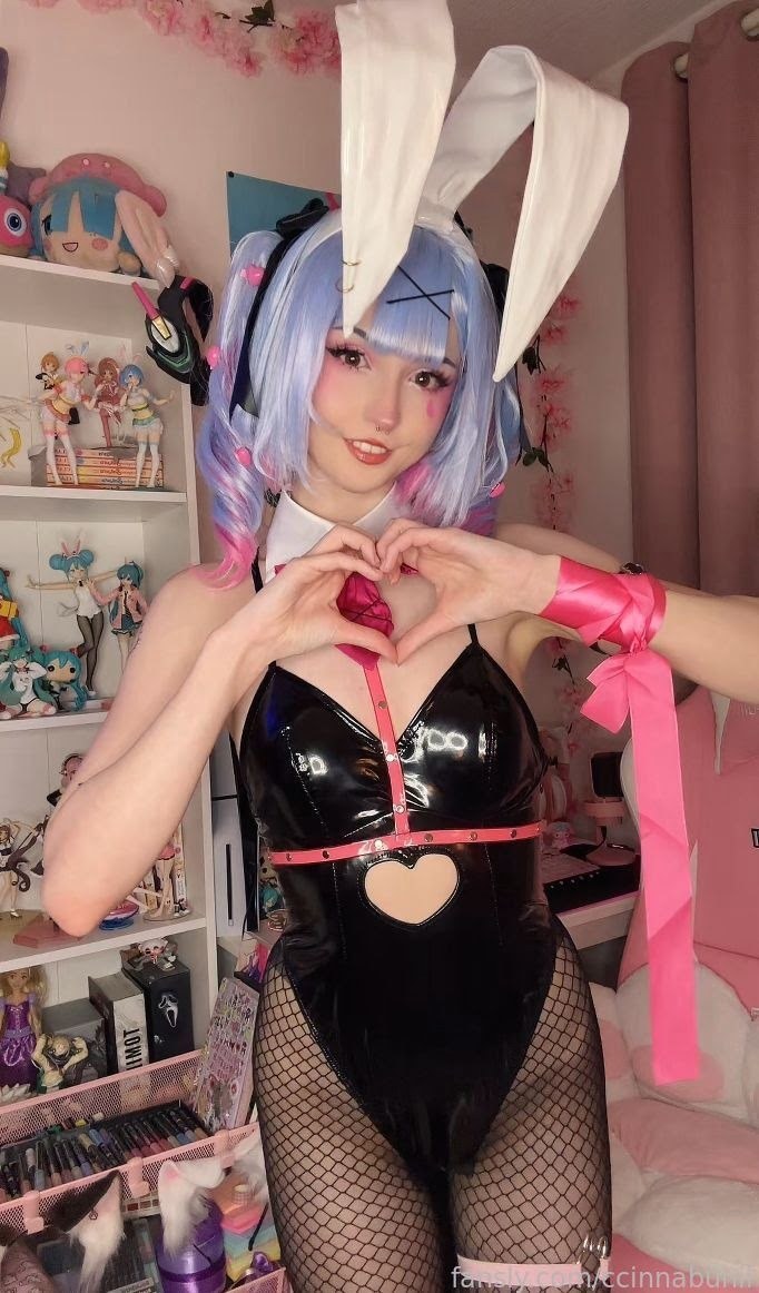 Ccinnabunii Photo #31