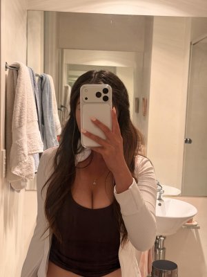 elizabethxpang Photo #13