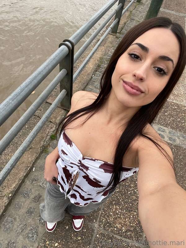 Hottie Mari Photo #28
