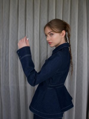 Isabel Myers Photo #19