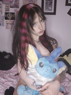 poppypawzz Photo #19