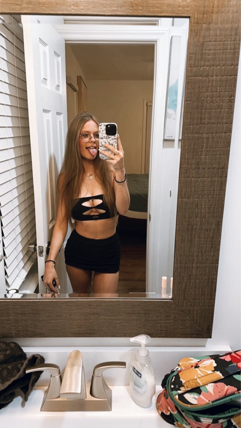Gilliankellyy Photo #6