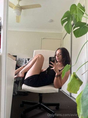 avie_baby Photo #28
