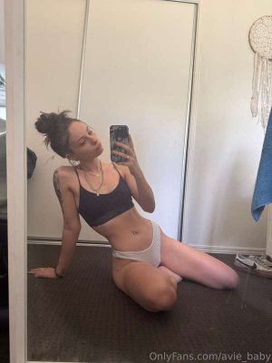 avie_baby Photo #35