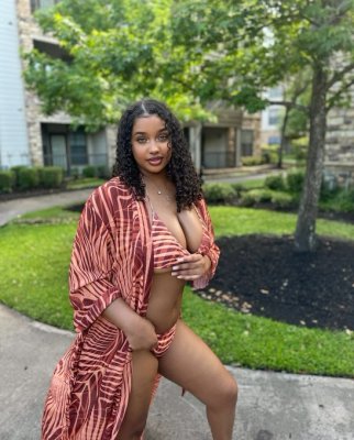 Corie Rayvon