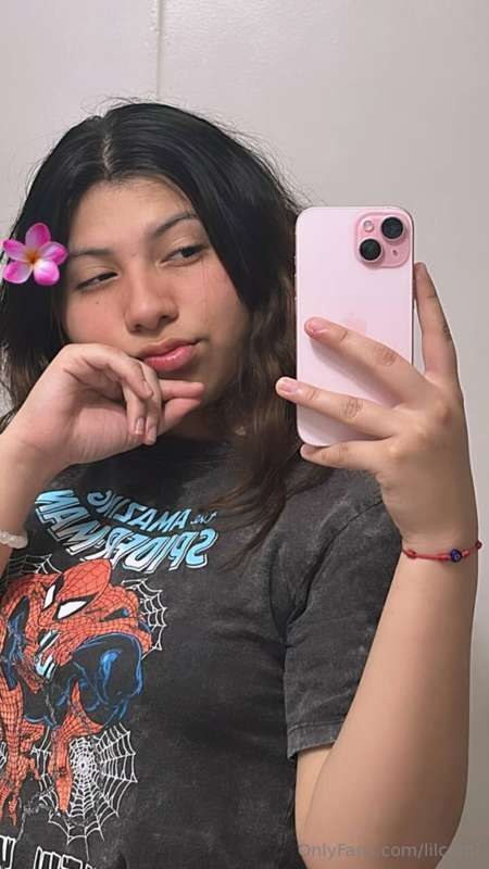lilcami Photo #10