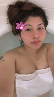 lilcami Photo #14