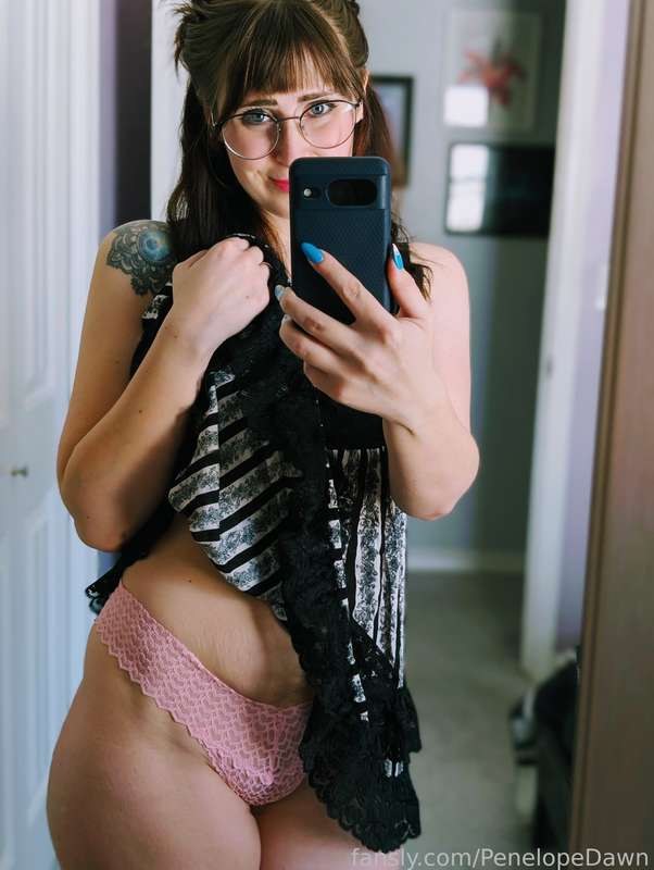 PenelopeDawn Photo #16