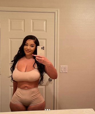 Selenealeche69 Photo #27
