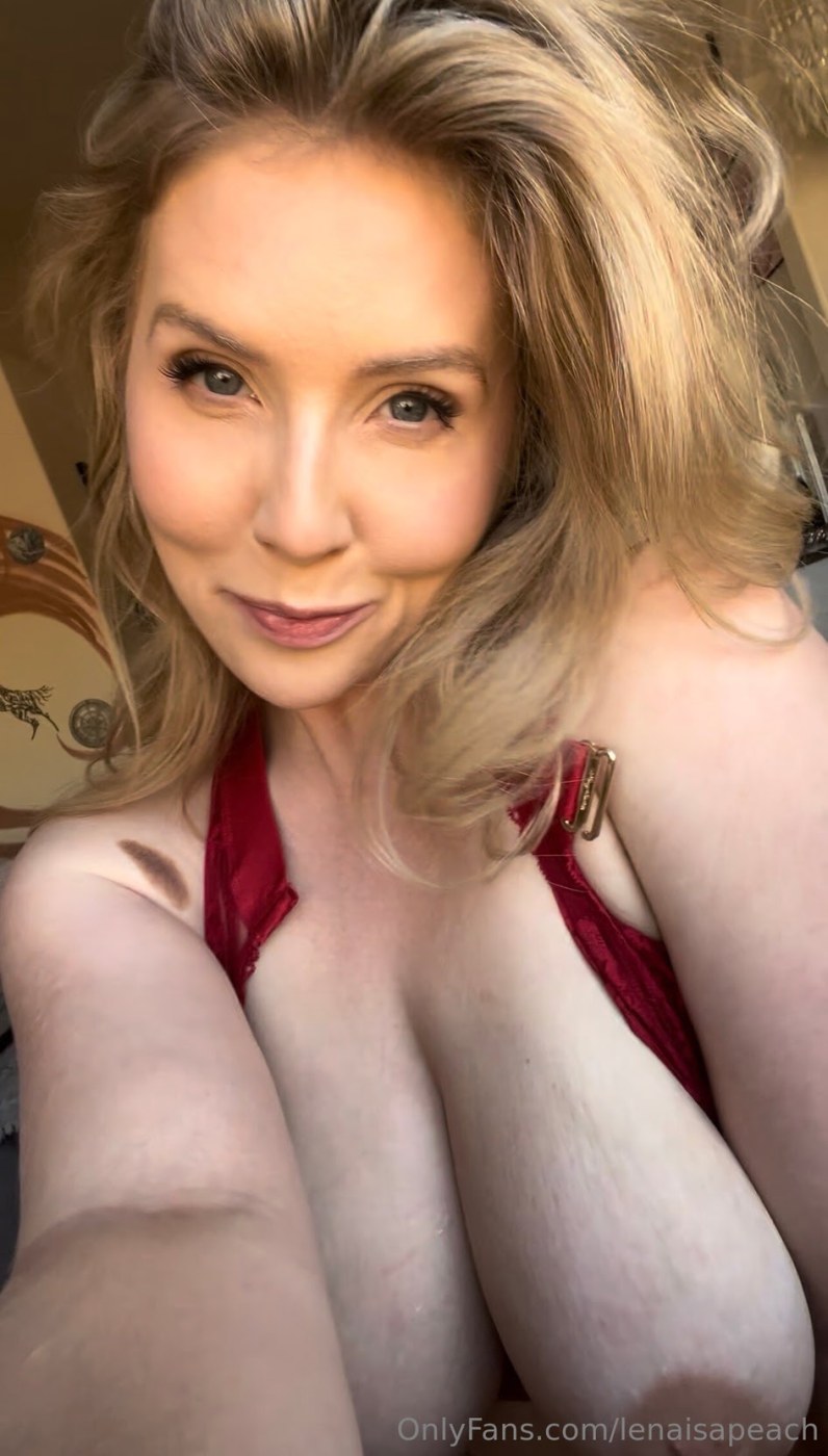 Lena Paul Photo #345