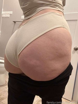 KinkyKat94 Photo #18