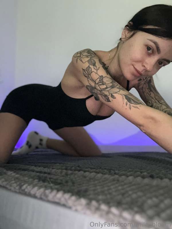mila_bloom Photo #2