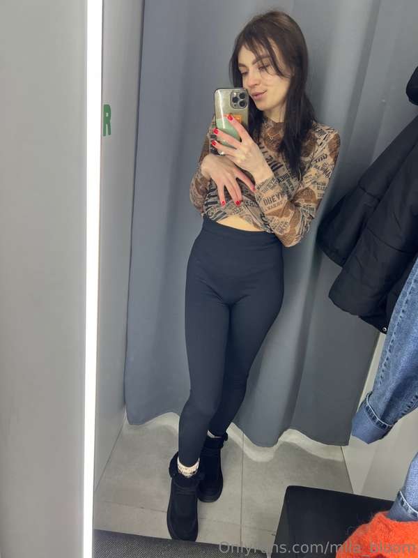 mila_bloom Photo #14