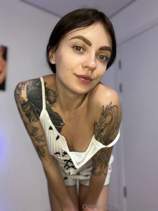 mila_bloom Photo #13
