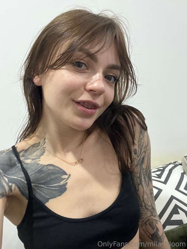 mila_bloom Photo #35