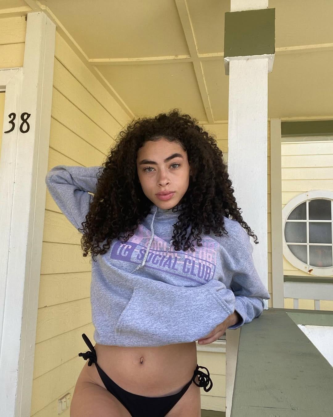 Jalessa DeJesus Photo #3