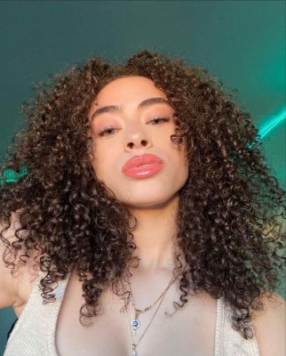 Jalessa DeJesus Photo #13