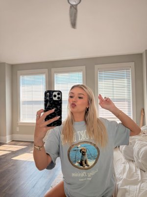 Katie Sigmond Post #43