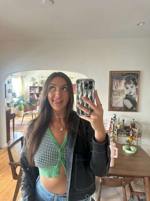 macybby Photo #42
