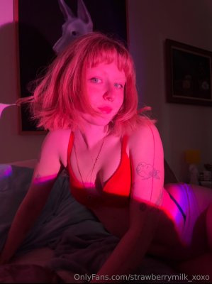 Strawberrymilk Photo #56