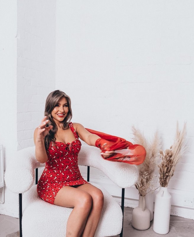 Gracie Lewis Photo #5