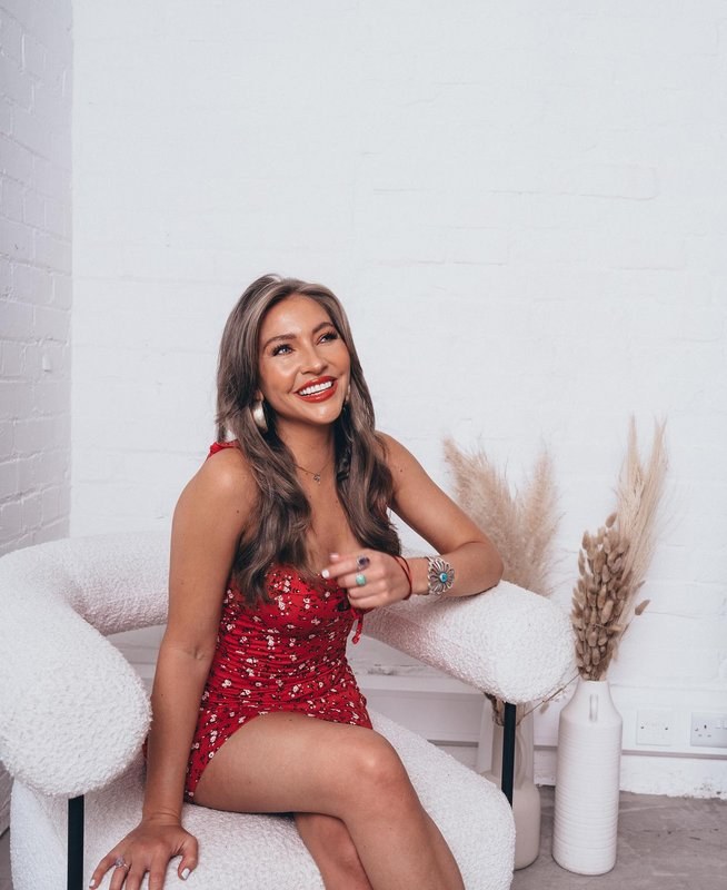 Gracie Lewis Photo #4