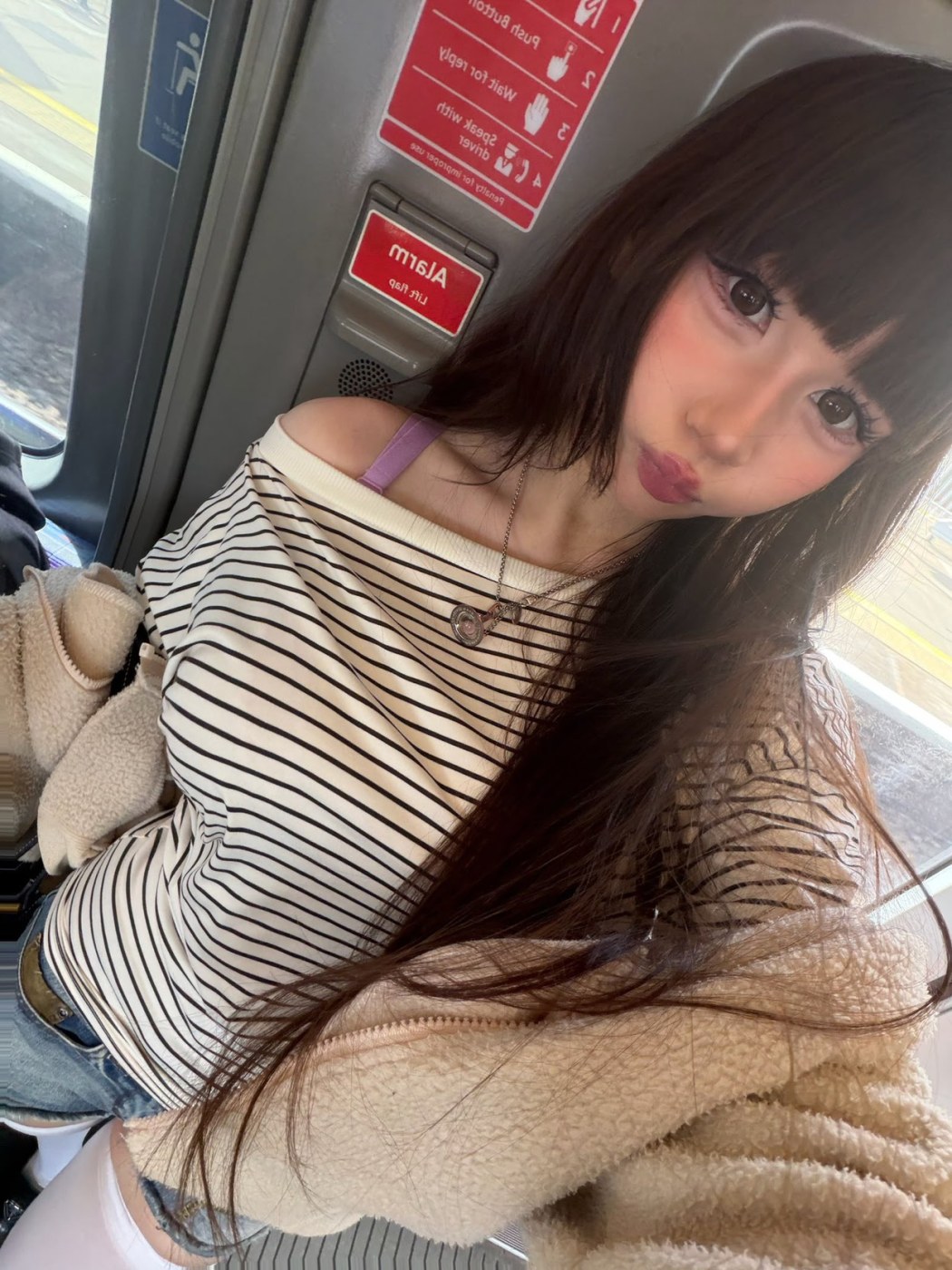 lonliillgirl Photo #31
