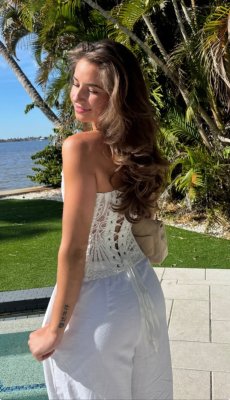 Shelby Abbott Photo #22