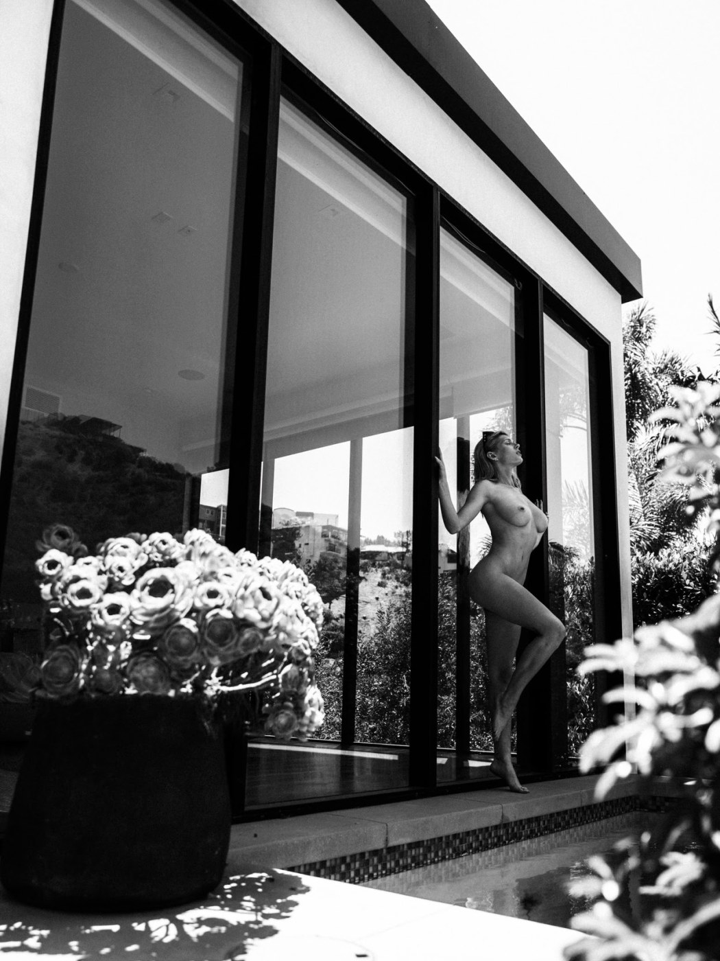 Bella White Photo #61