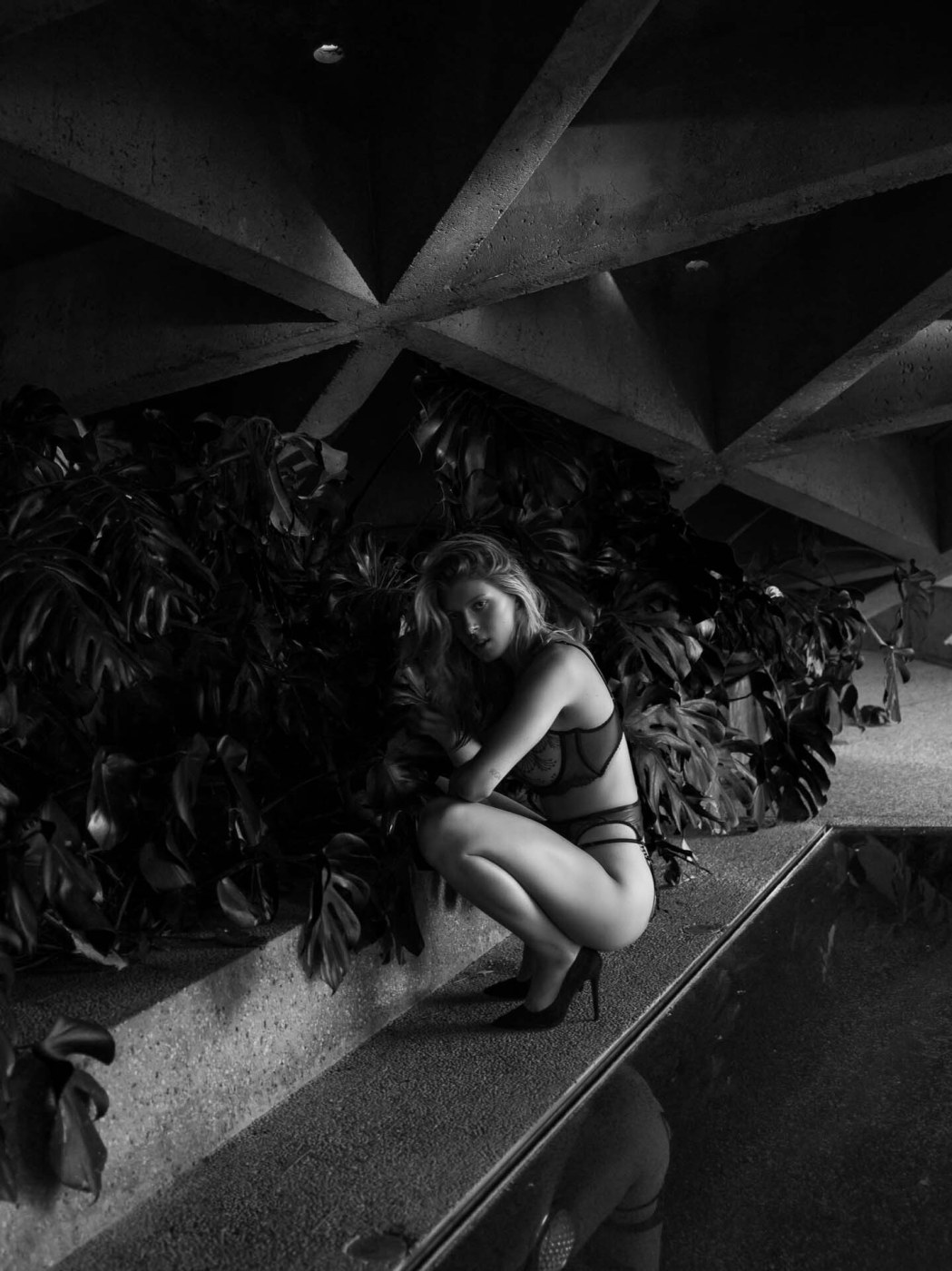 Bella White Photo #63