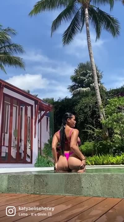 Katya Elise Henry Post #56