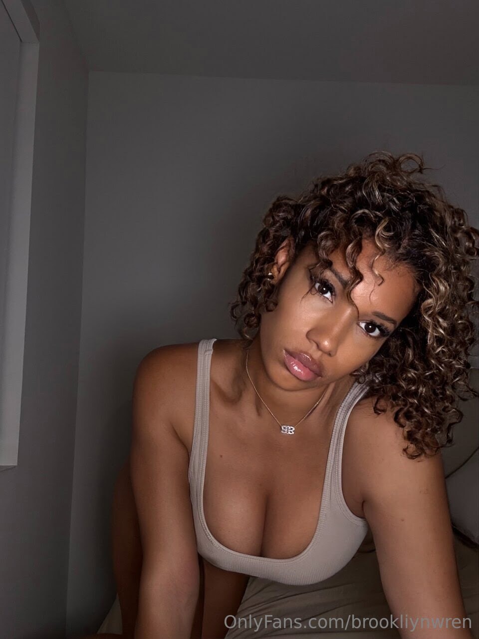 Brookliyn Wren Photo #155