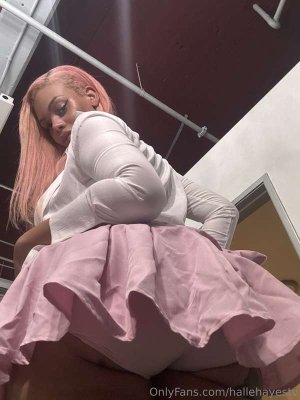 hallehayestv Post #5