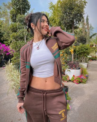 lynda parra Photo #2