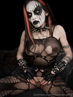 missdeathgrind Photo #28