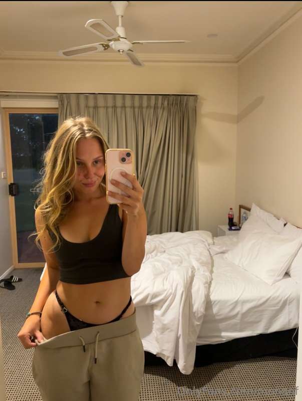 monaof Photo #11
