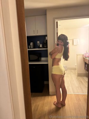 zoe.ebarb Post #3