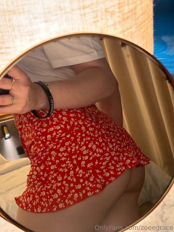 zoeegrace Photo #13