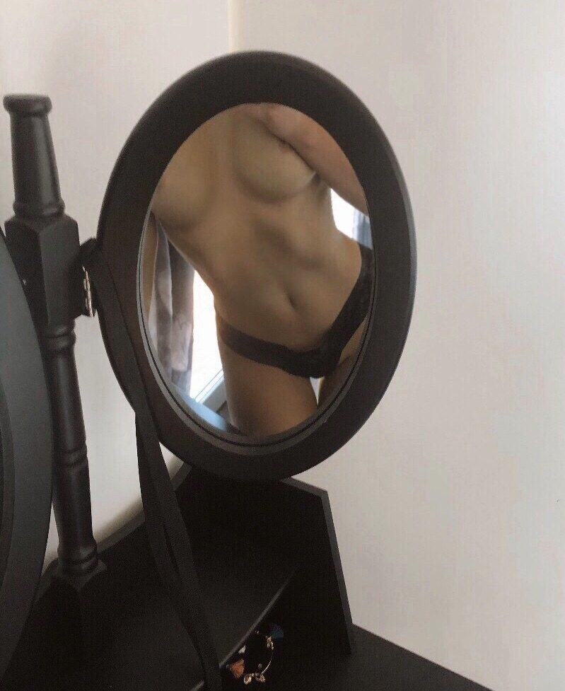 Gabby Gossling Photo #102