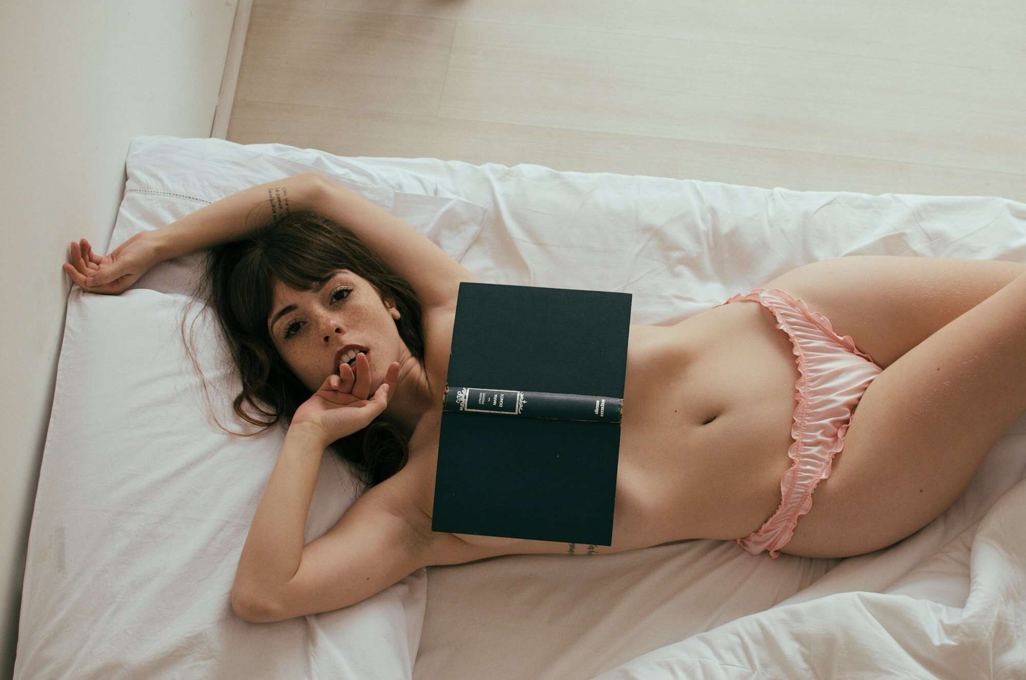 Thays Vita Photo #18