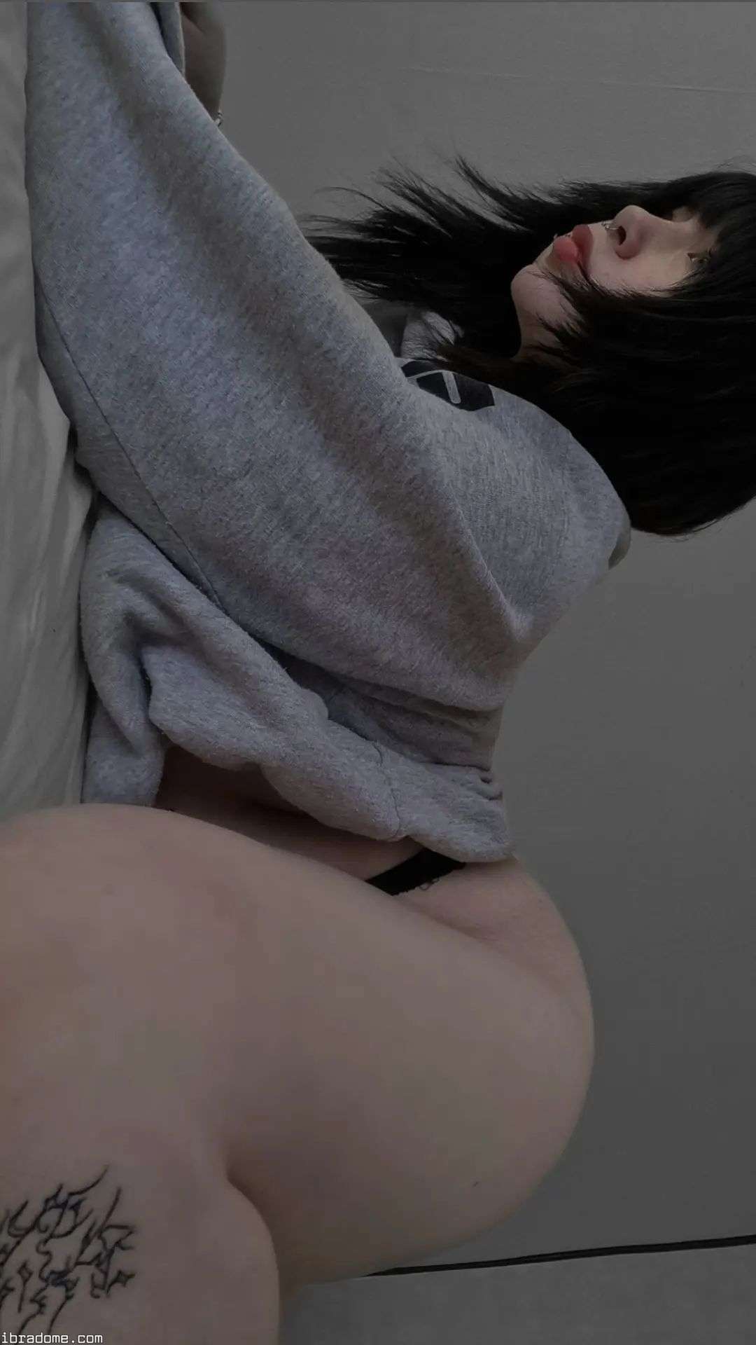 mathildawtf Photo #3