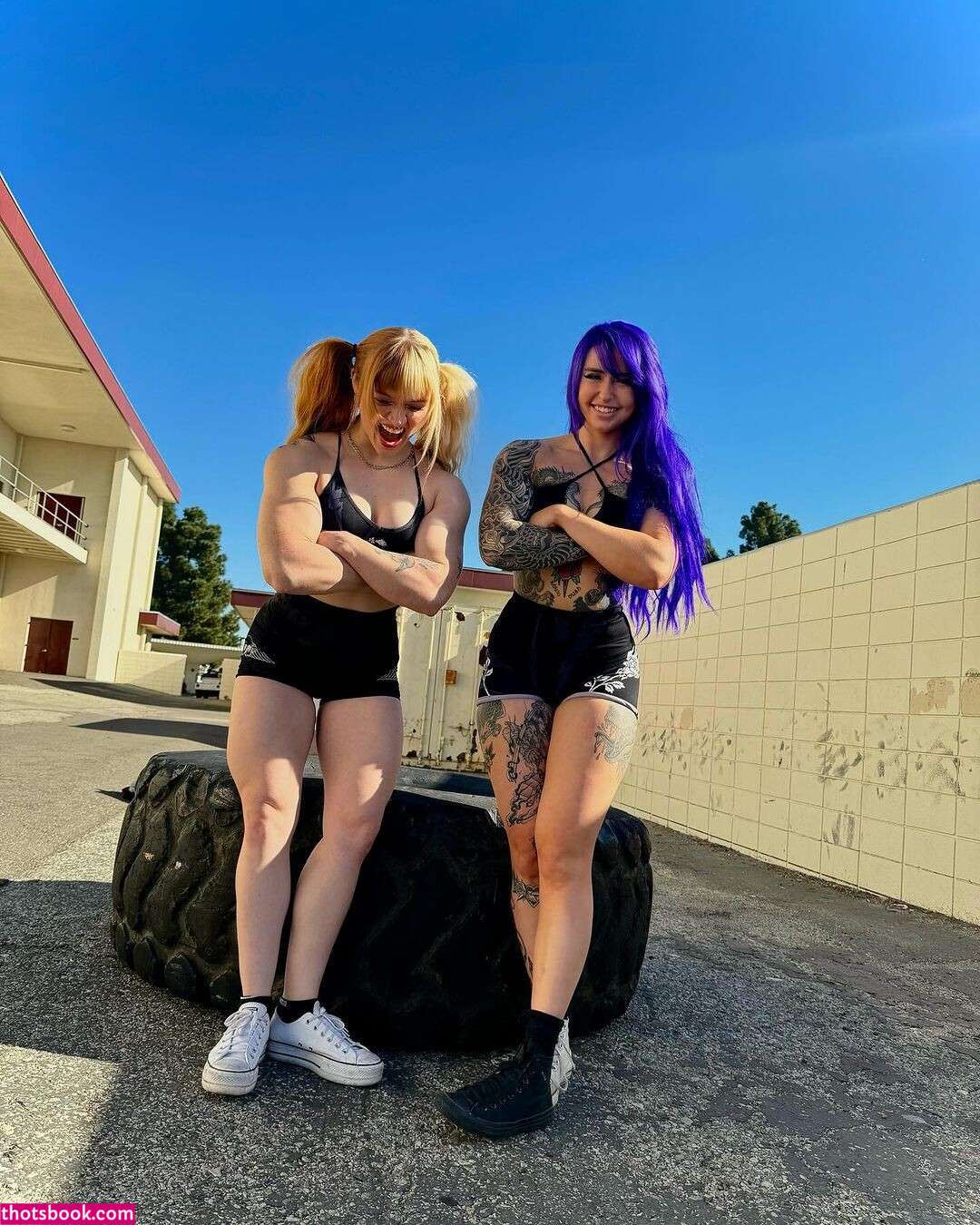 Strongwaifu Photo #102