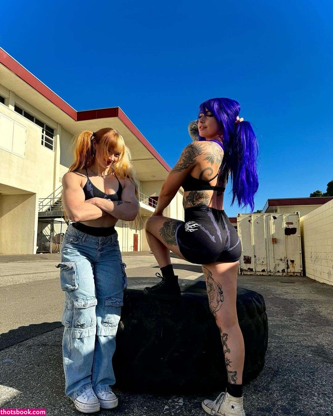 Strongwaifu Photo #109