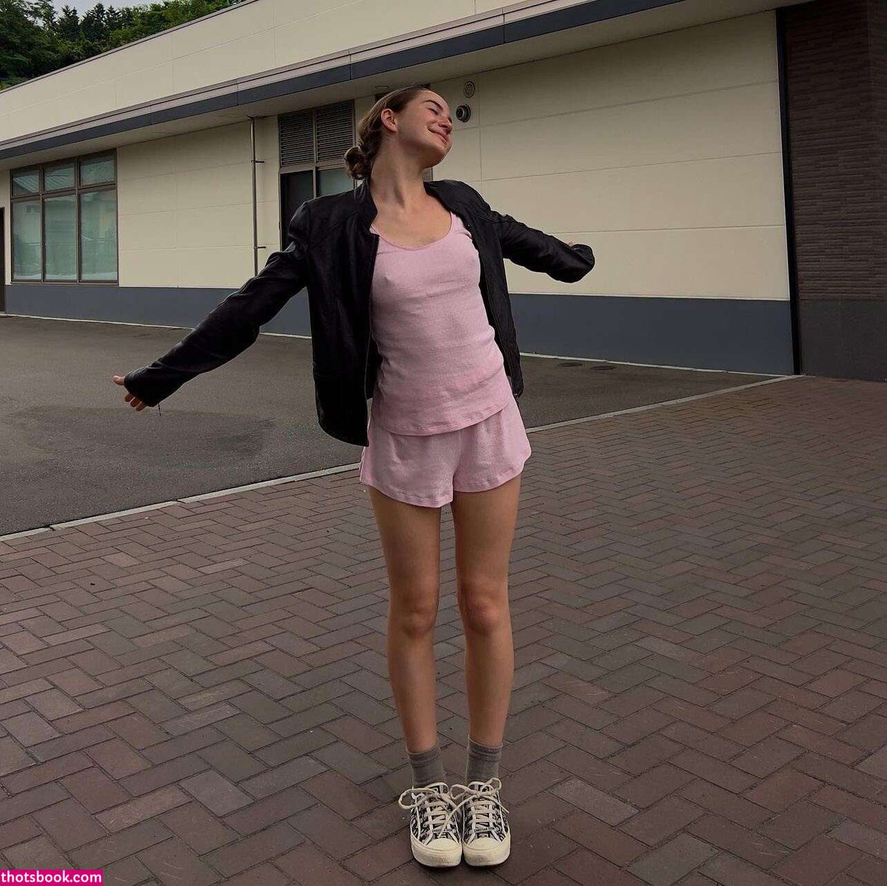 Maryana Ro Photo #92