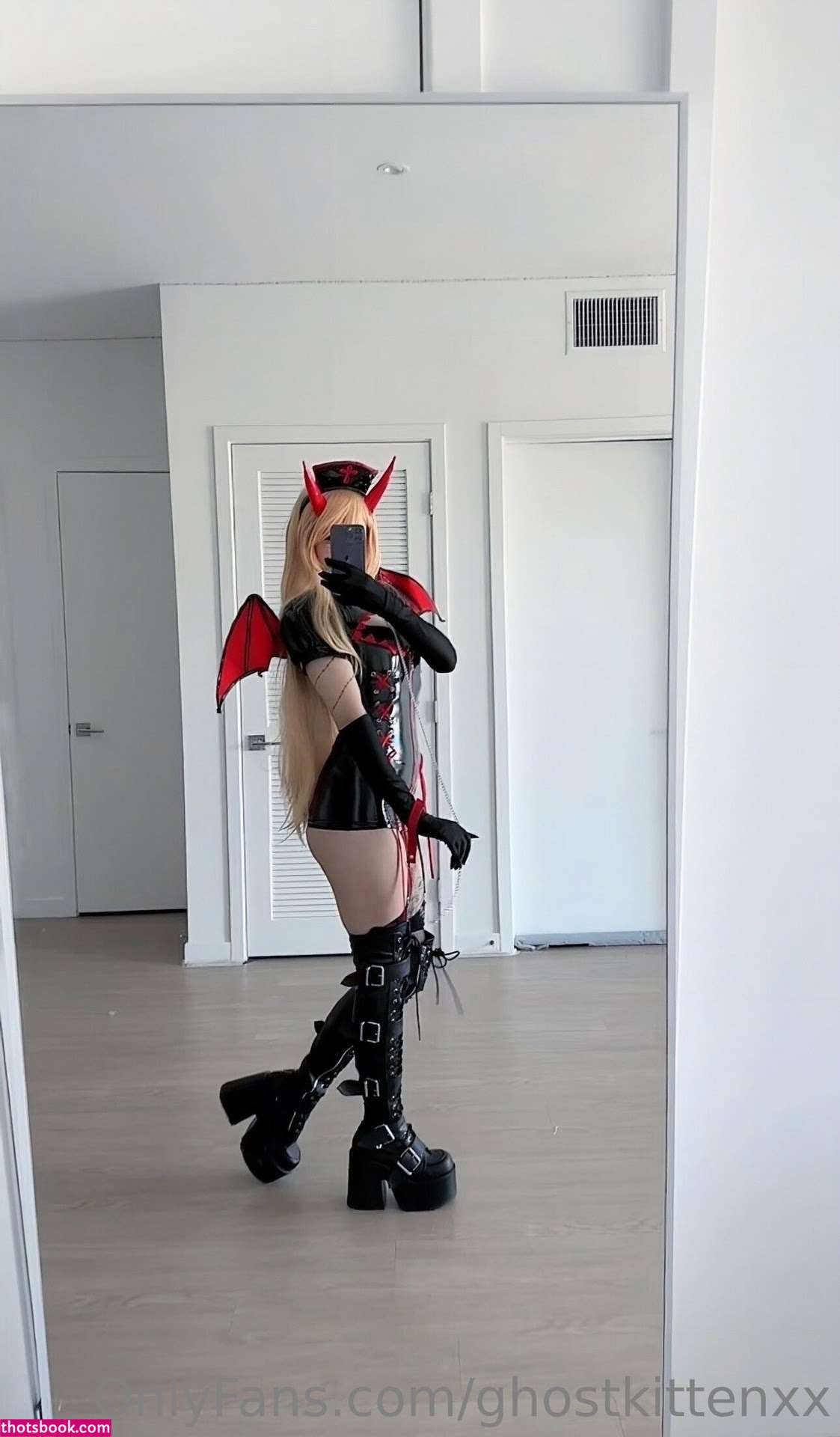 ghostkittenxx Photo #51