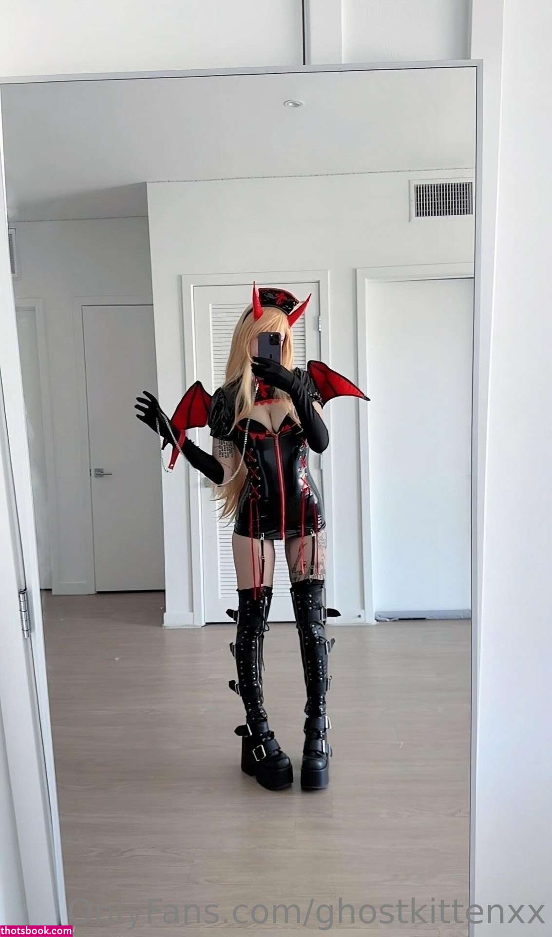 ghostkittenxx Photo #62