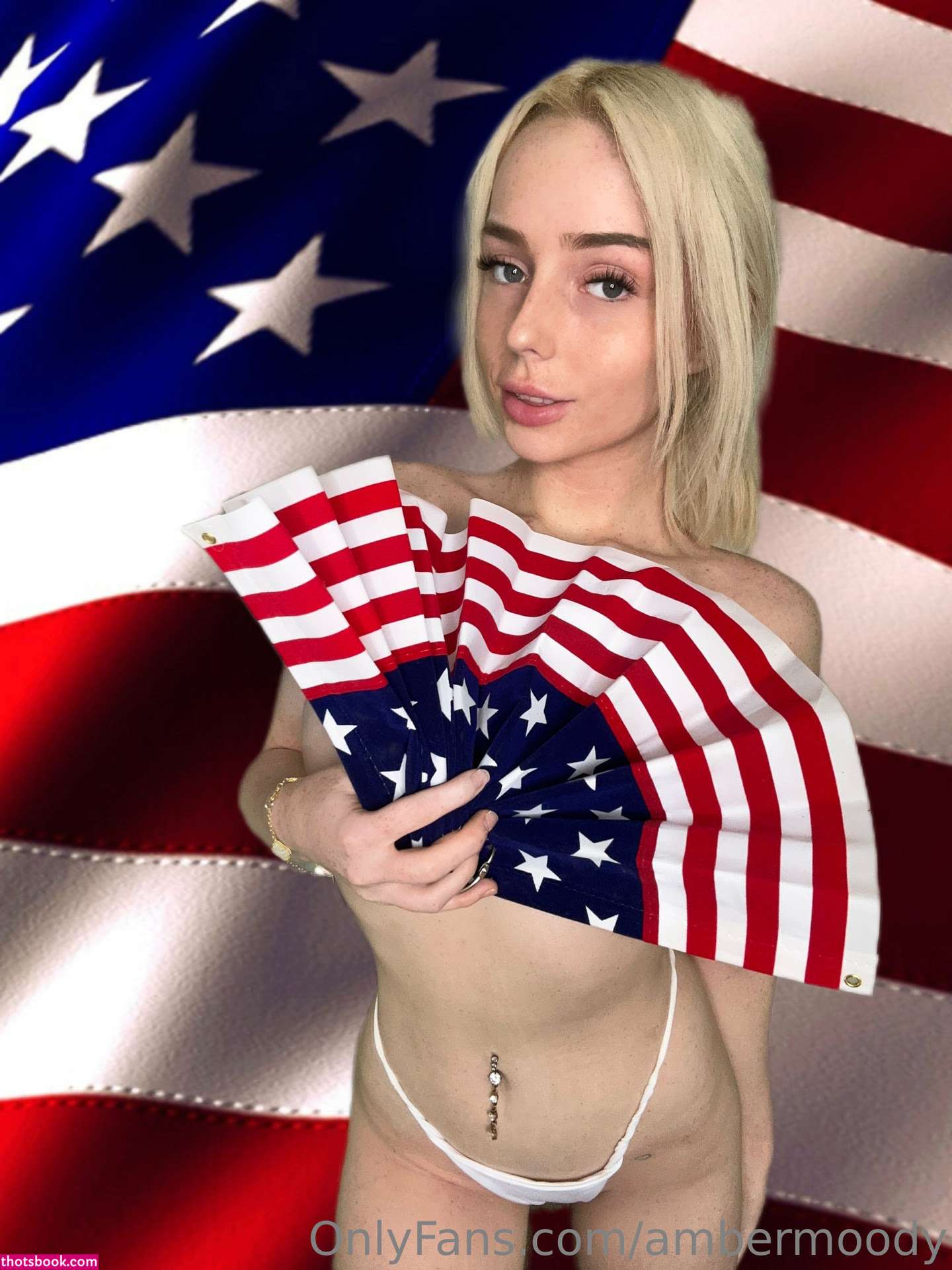 Ambermooody Photo #25