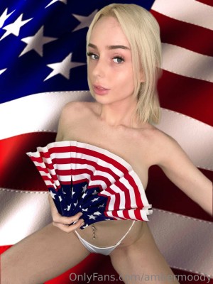 Ambermooody Photo #23