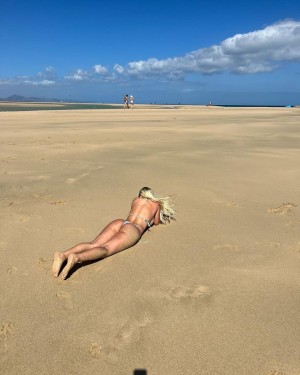 Greatmoongirl Photo #28